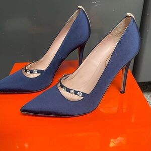 SJP Daphne Heels